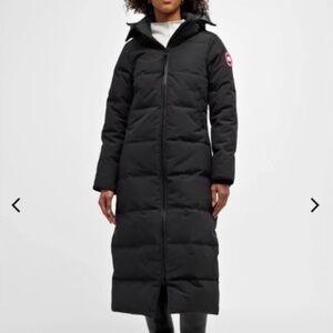 Womens Canada Goose Mystique Parka | Size S | Black with Fur Hood